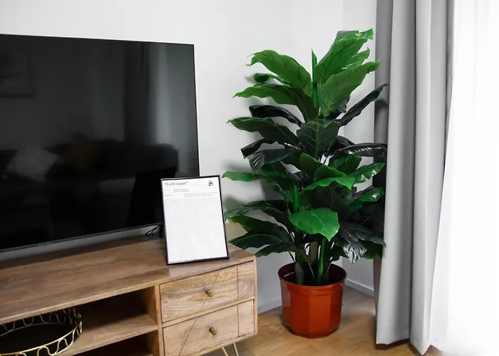 Appartement Newly Built With Balcony, Ac And Free Indoor Garage