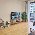 Newly Built With Balcony, Ac And Free Indoor Garage 公寓 *