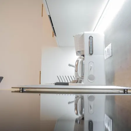 Lejlighed Newly Built With Balcony, Ac And Free Indoor Garage